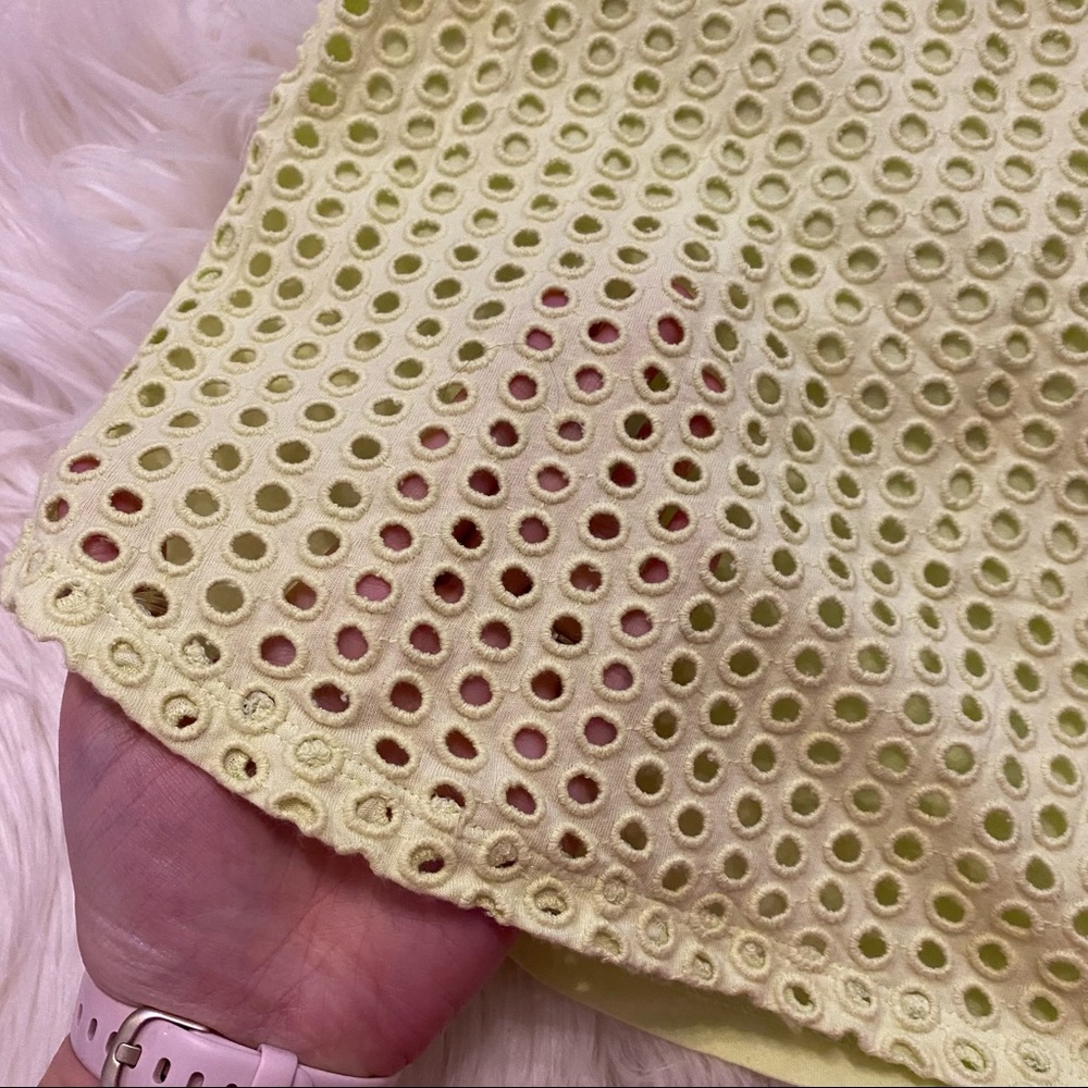 Chartreuse eyelet lace t-shirt - Picture 3 of 6